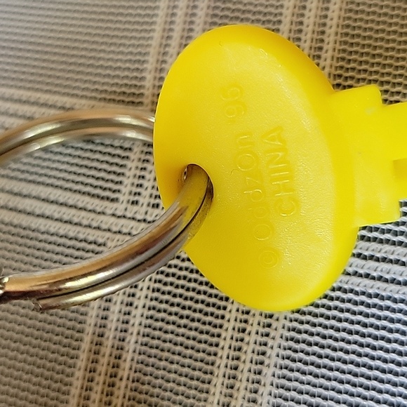 Vintage 1996 Disney Mickey Mouse Koosh Ball Key Chain - Picture 5 of 6